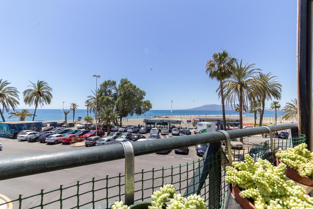 Soek Pedregalejo Seafront Holidays Homes Málaga Kültér fotó
