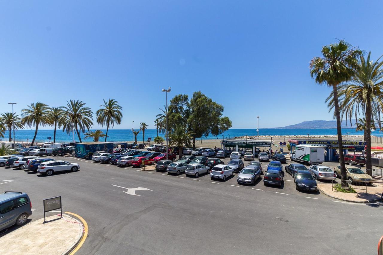 Soek Pedregalejo Seafront Holidays Homes Málaga Kültér fotó